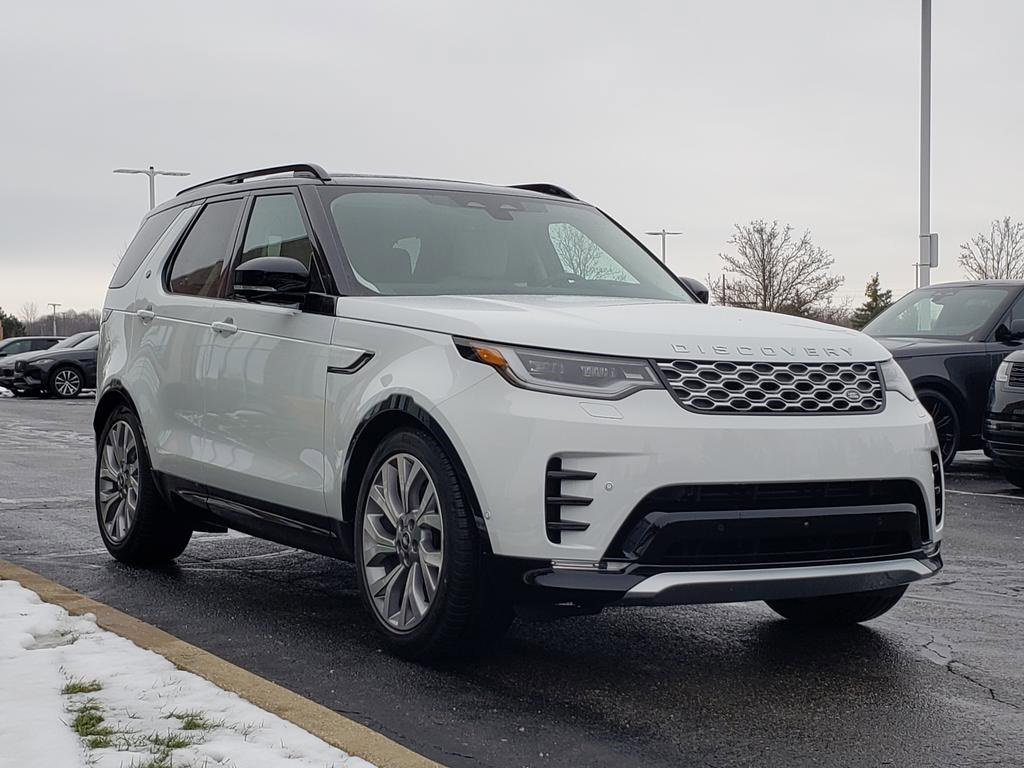 New 2026 Land Rover Discovery Limited Edition image 3