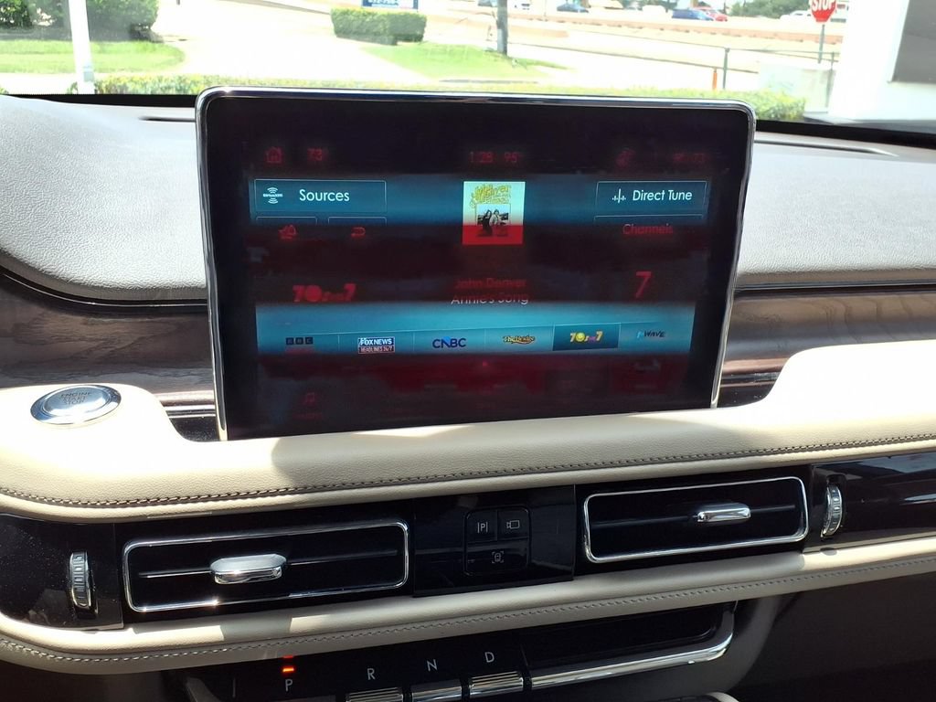 Used 2023 Lincoln Aviator Grand Touring w/ Equipment Group 301A AWD/4WD image 21