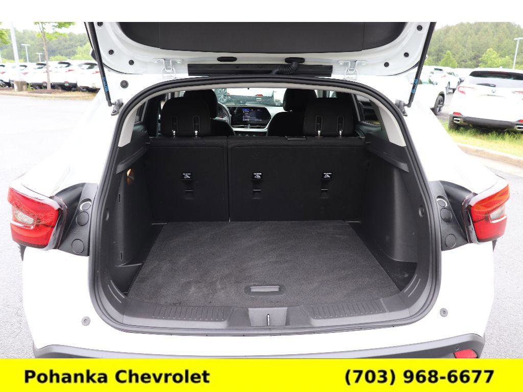 Used 2024 Chevrolet Trax LS w/ LS Convenience Package FWD image 28