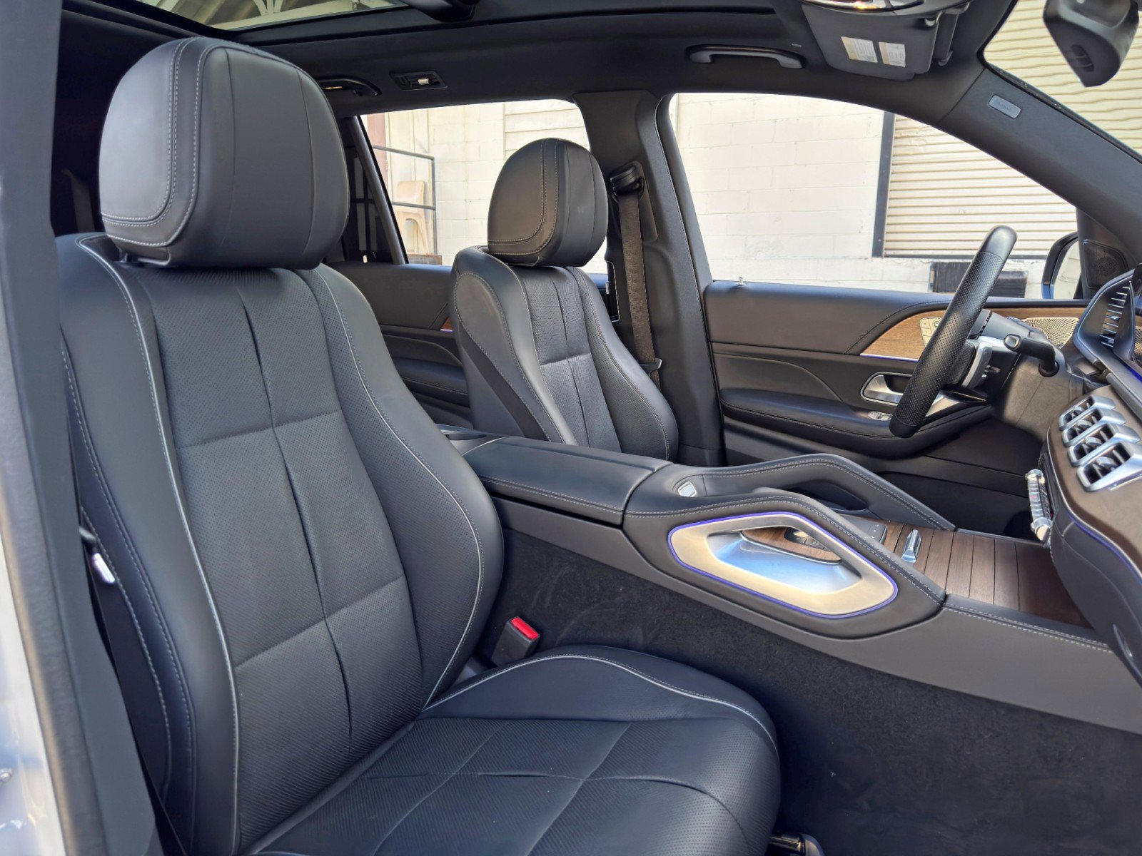 Used 2024 Mercedes-Benz GLS 580 4MATIC image 48