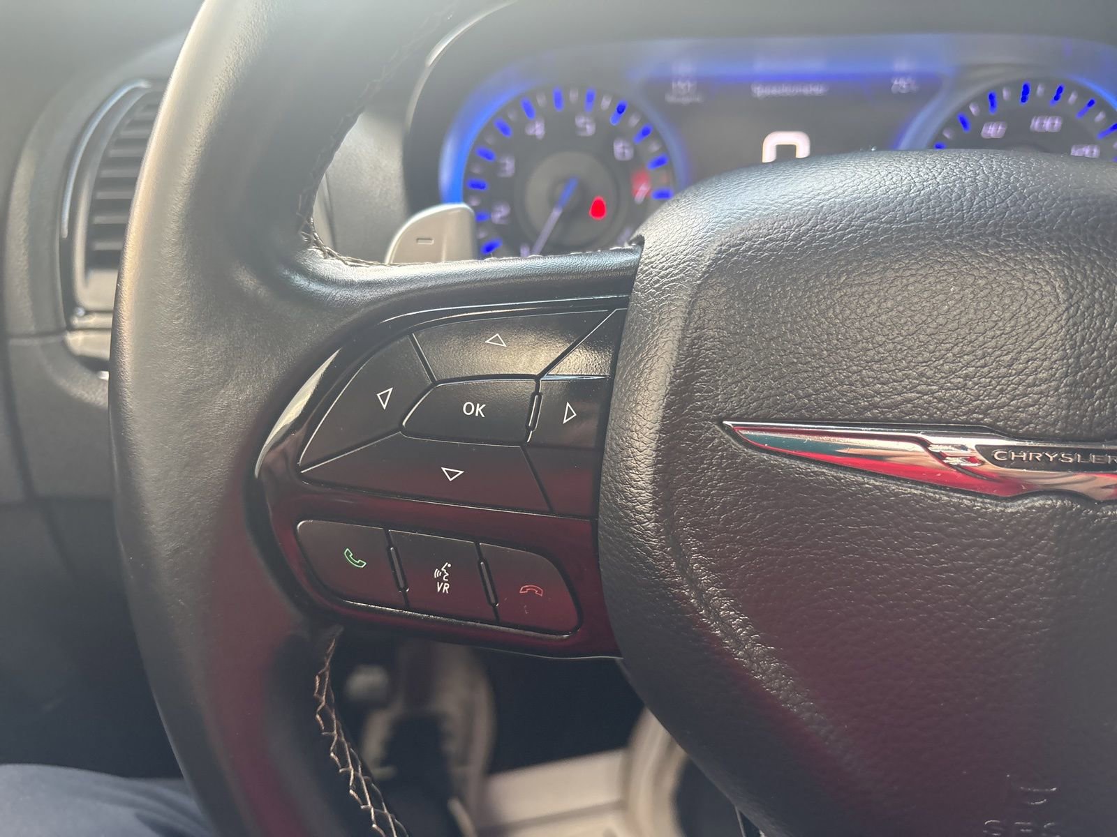 Used 2018 Chrysler 300 S w/ 300S Premium Group image 32