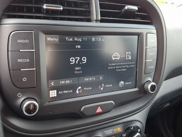 Used 2025 Kia Soul LX w/ LX Technology Package FWD image 16