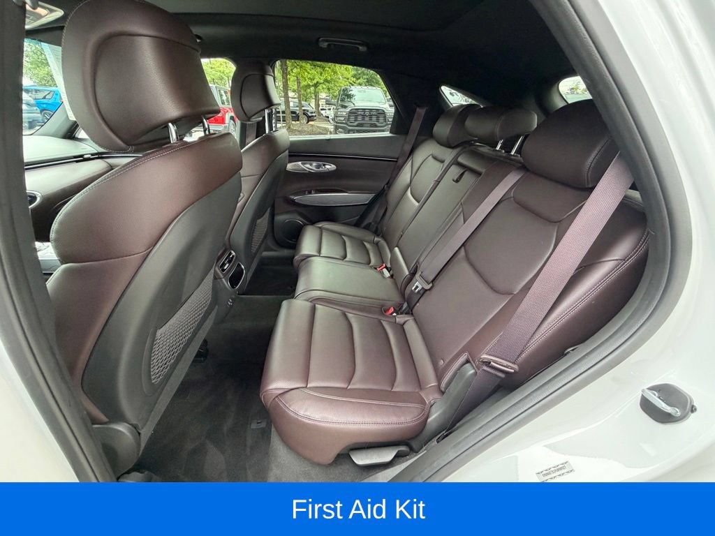 Used 2023 Genesis GV70 2.5T w/ Advanced Package AWD/4WD image 18