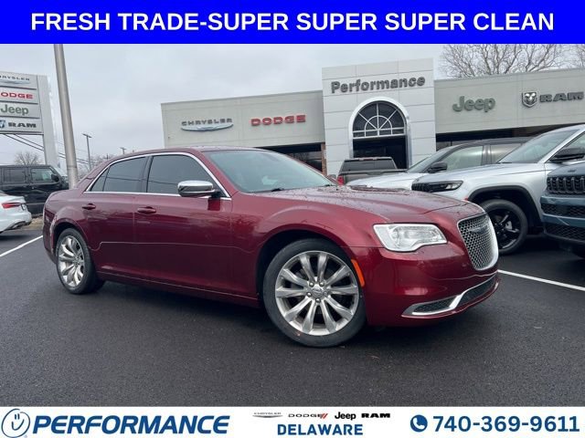 Used 2021 Chrysler 300 Touring w/ Chrome Appearance Package image 1