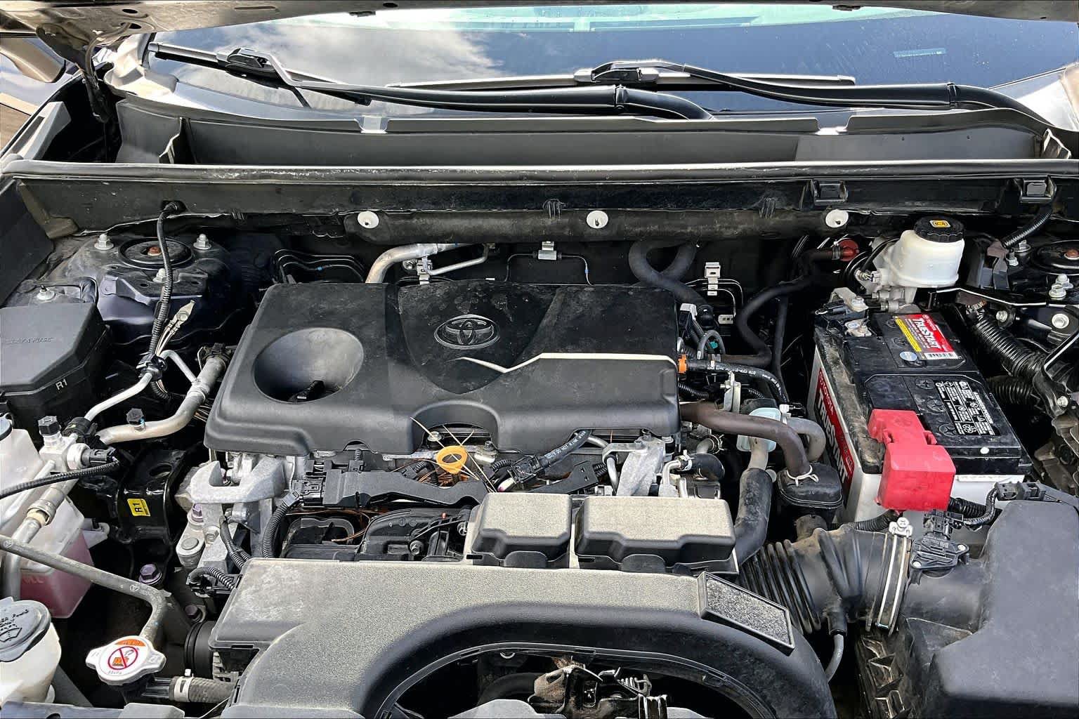Used 2020 Toyota RAV4 XLE FWD image 30
