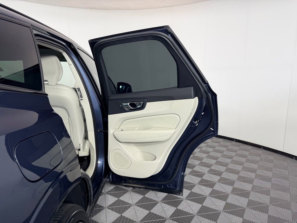 Used 2025 Volvo XC60 T8 Ultra w/ Protection Package Premier image 29