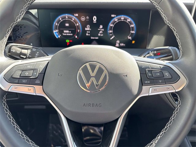 Used 2025 Volkswagen Tiguan S image 16