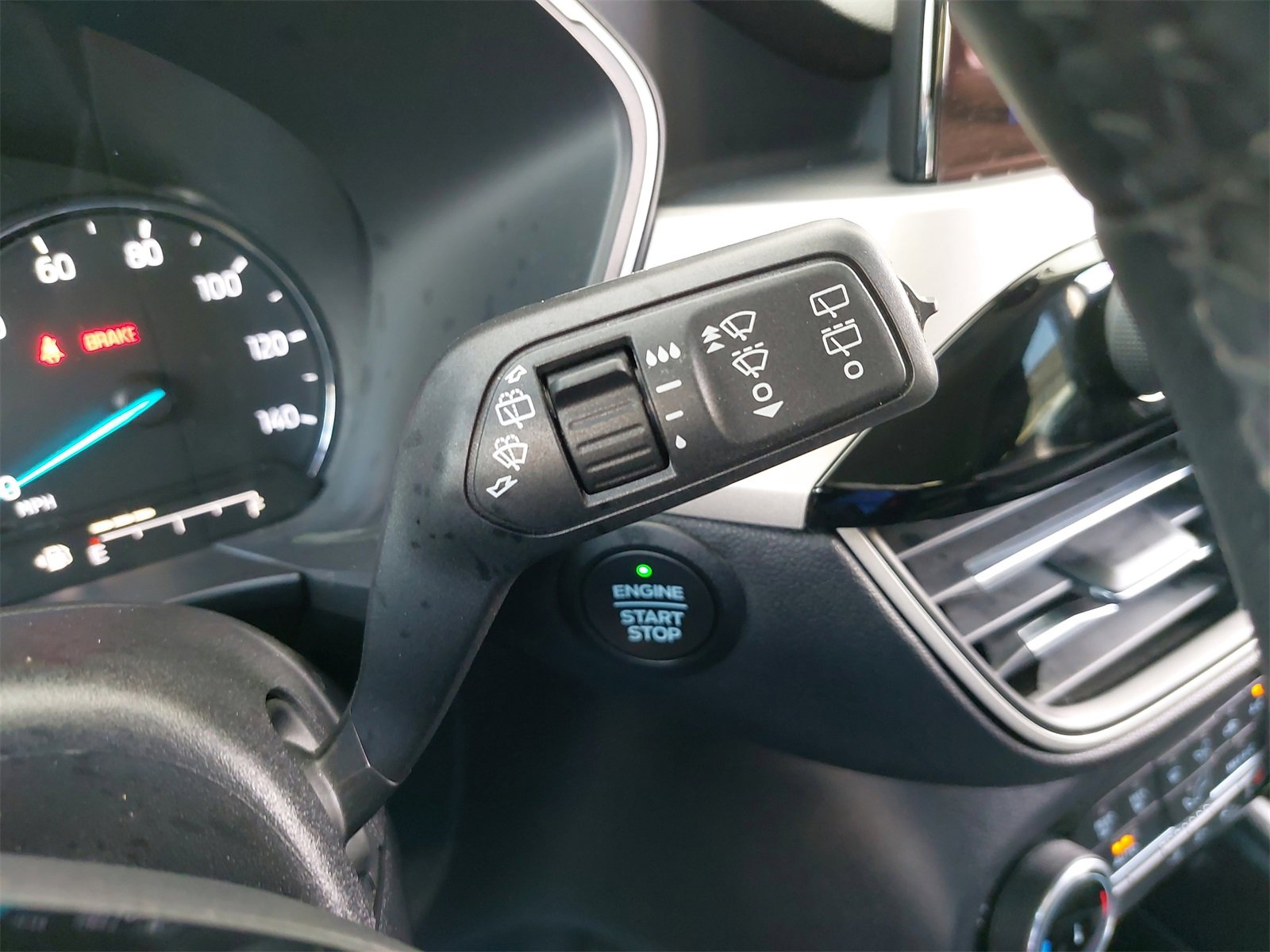 Used 2022 Ford Escape SEL image 20