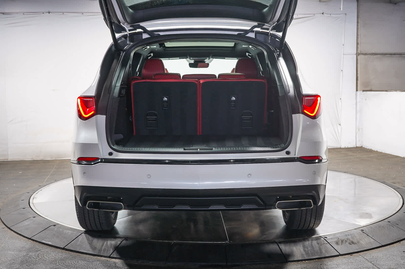 Used 2023 Acura MDX A-Spec image 30