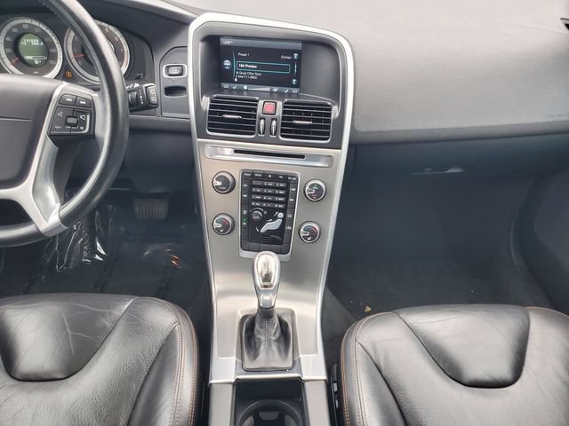 Used 2013 Volvo XC60 3.2 AWD/4WD image 29