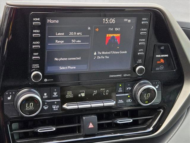 Used 2021 Toyota Highlander XLE FWD image 13