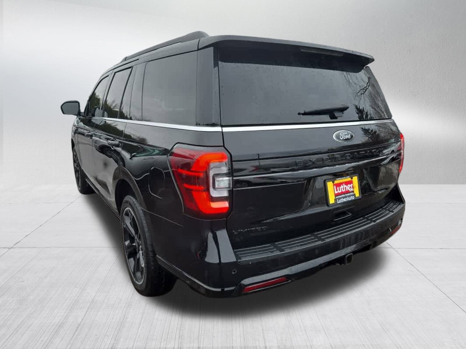 Used 2023 Ford Expedition Limited image 5