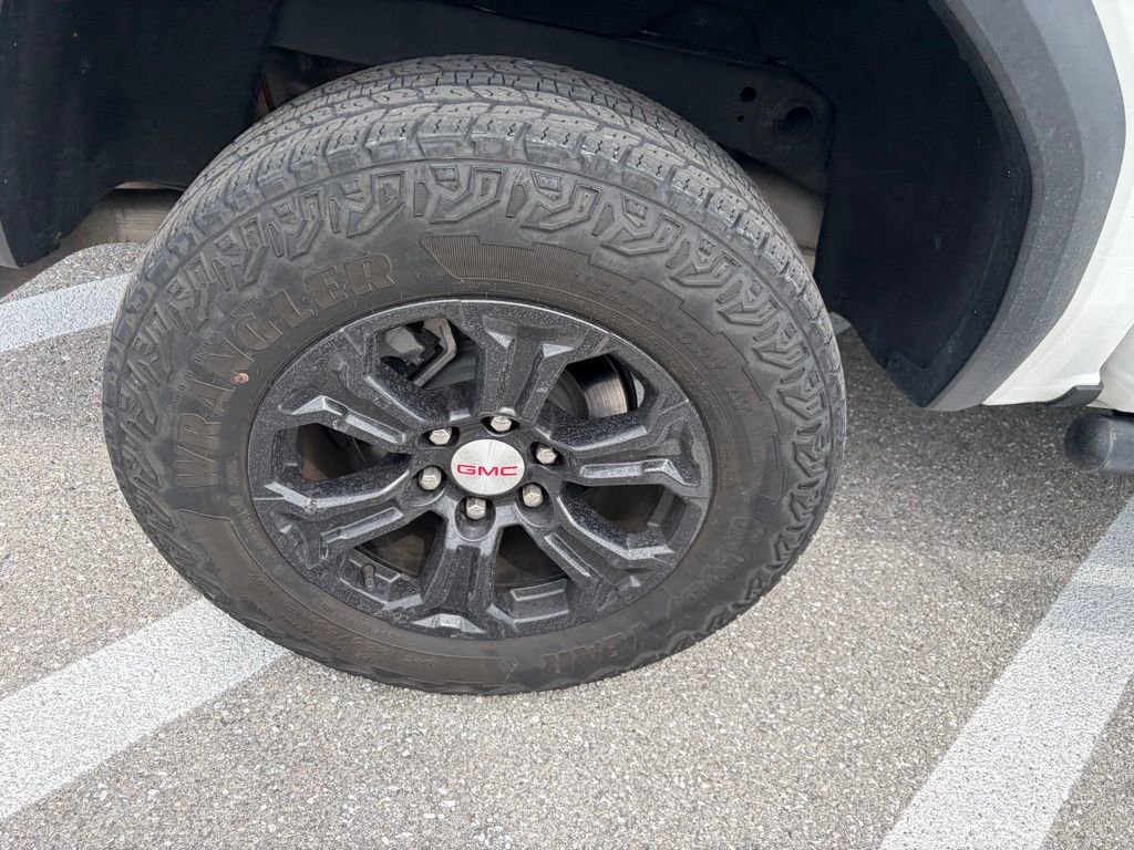 Used 2023 GMC Canyon Elevation RWD image 11