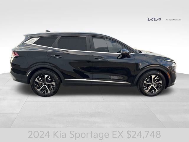 Certified 2024 Kia Sportage EX image 9