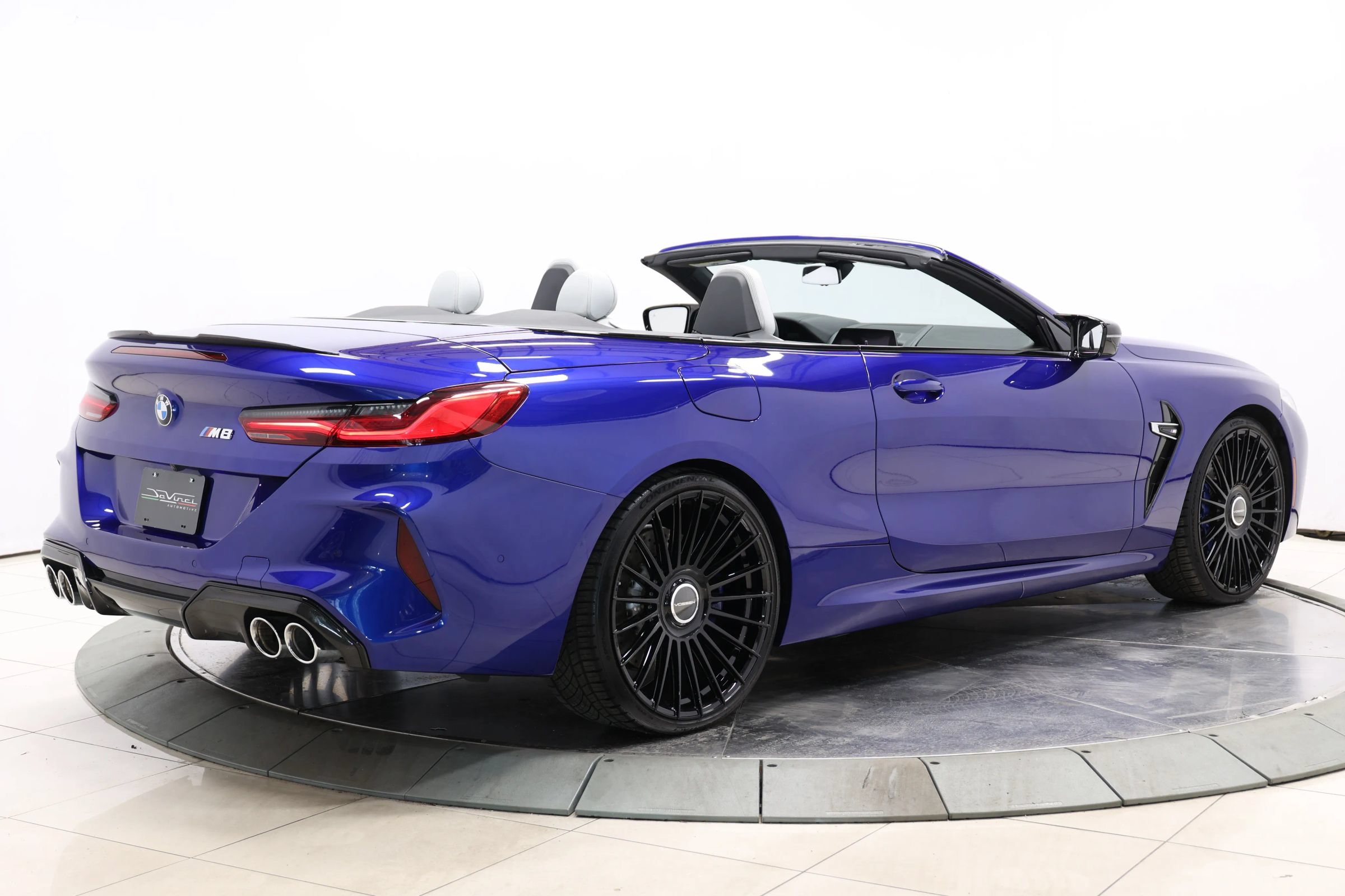 Used 2020 BMW M8 Convertible w/ M Carbon Exterior Package AWD/4WD image 67