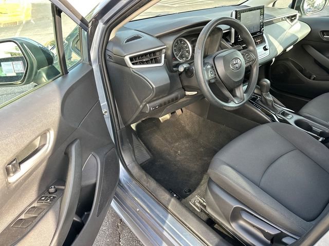Used 2021 Toyota Corolla LE image 9