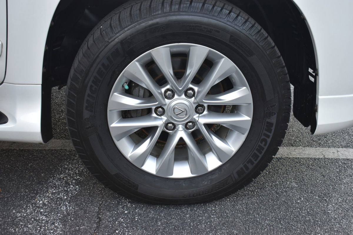 Used 2014 Lexus GX 460 w/ Premium Package image 55