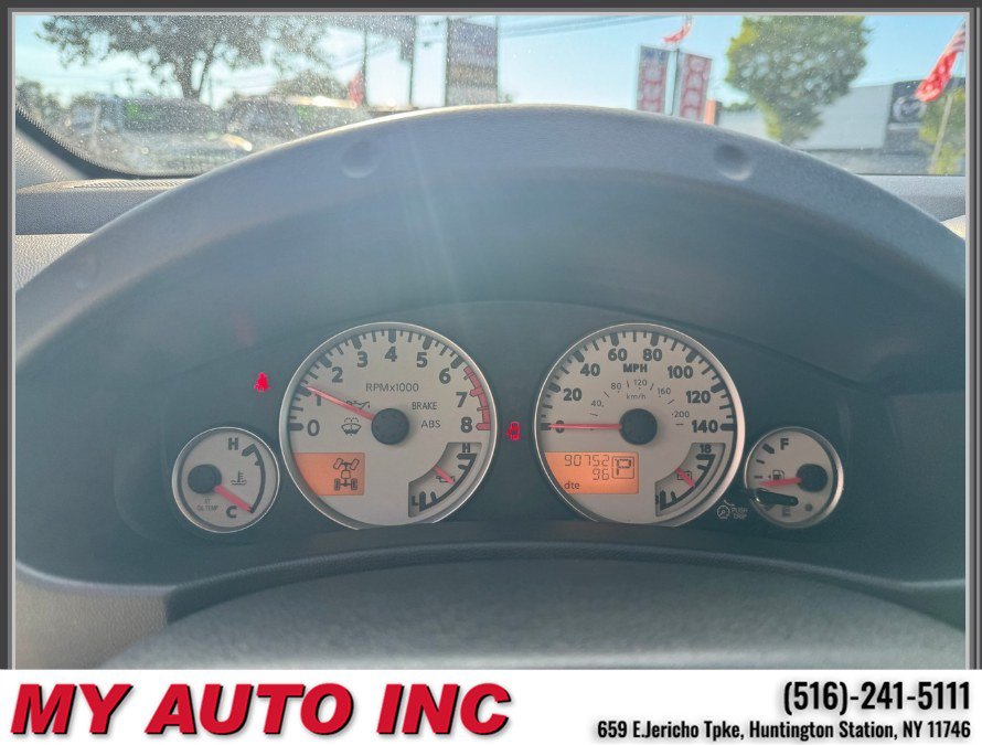 Used 2012 Nissan Xterra PRO-4X w/ Pro-4x Leather Pkg AWD/4WD image 18