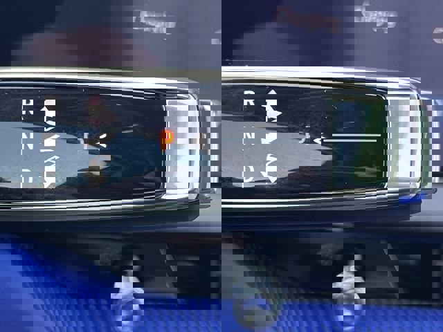 New 2026 Cadillac Optiq Luxury 2 image 18