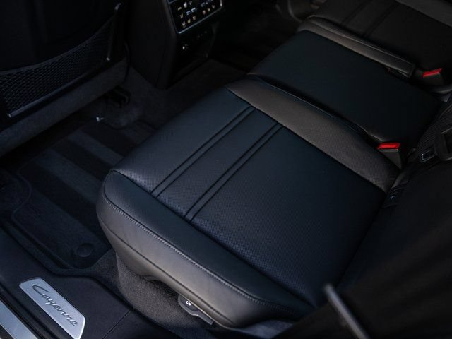 Certified 2026 Porsche Cayenne S AWD/4WD image 26