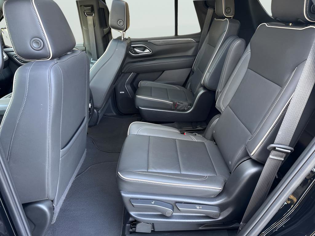 Used 2024 GMC Yukon SLT AWD/4WD image 9