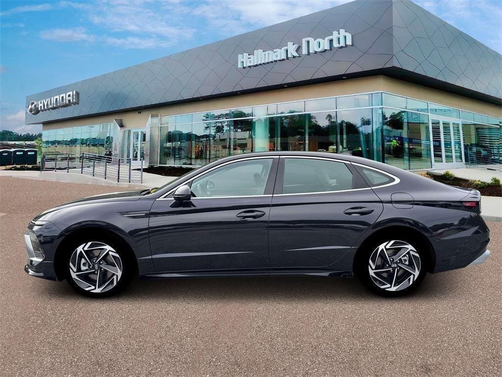 New 2026 Hyundai Sonata SEL FWD image 3