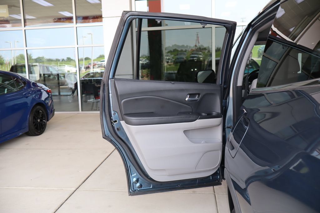 Used 2022 Honda Pilot Elite image 37