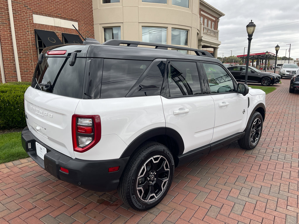 Used 2025 Ford Bronco Sport Outer Banks w/ Outer Banks Tech Package+ image 9