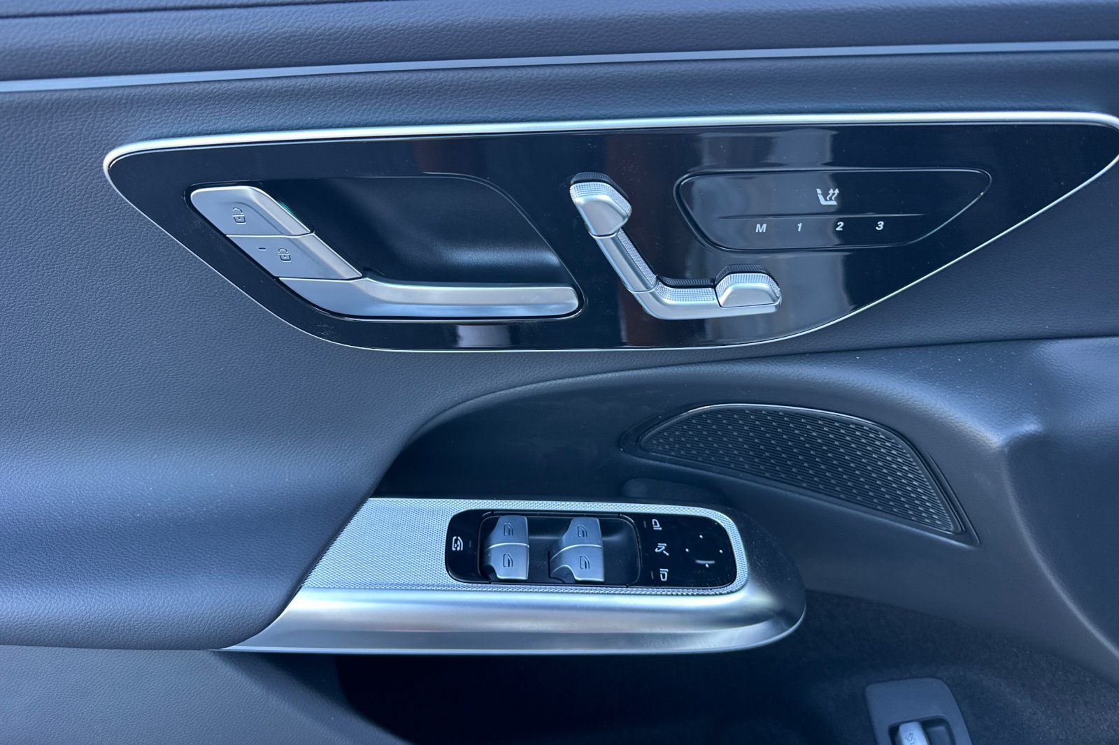 New 2026 Mercedes-Benz E 450 4MATIC Sedan image 11