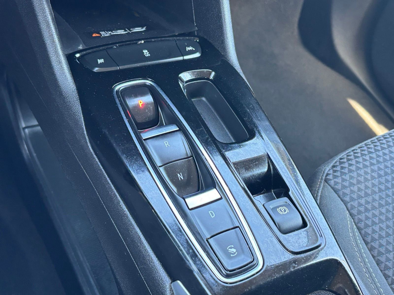 Used 2023 Chevrolet Bolt EUV LT image 25