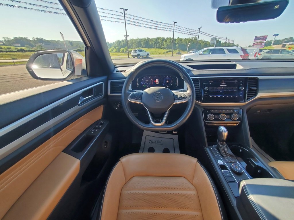 Used 2022 Volkswagen Atlas Cross Sport SEL Premium R-Line image 32