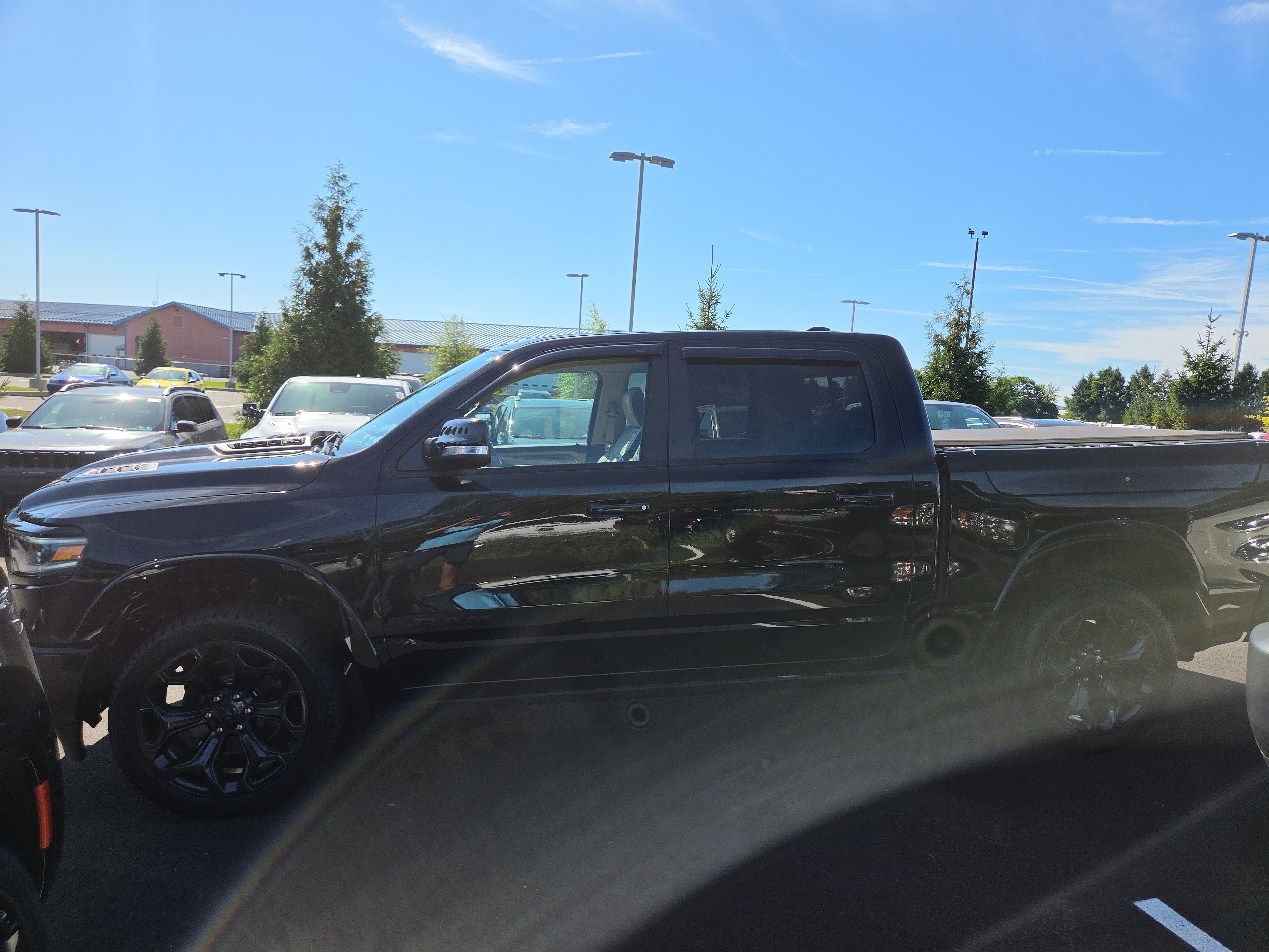 Used 2020 RAM 1500 Limited AWD/4WD image 11