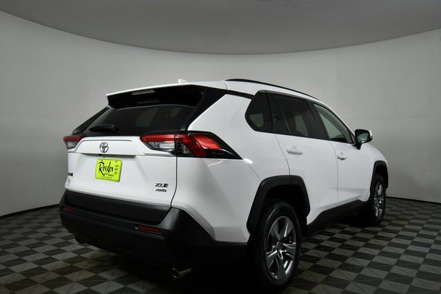 Used 2025 Toyota RAV4 XLE image 11