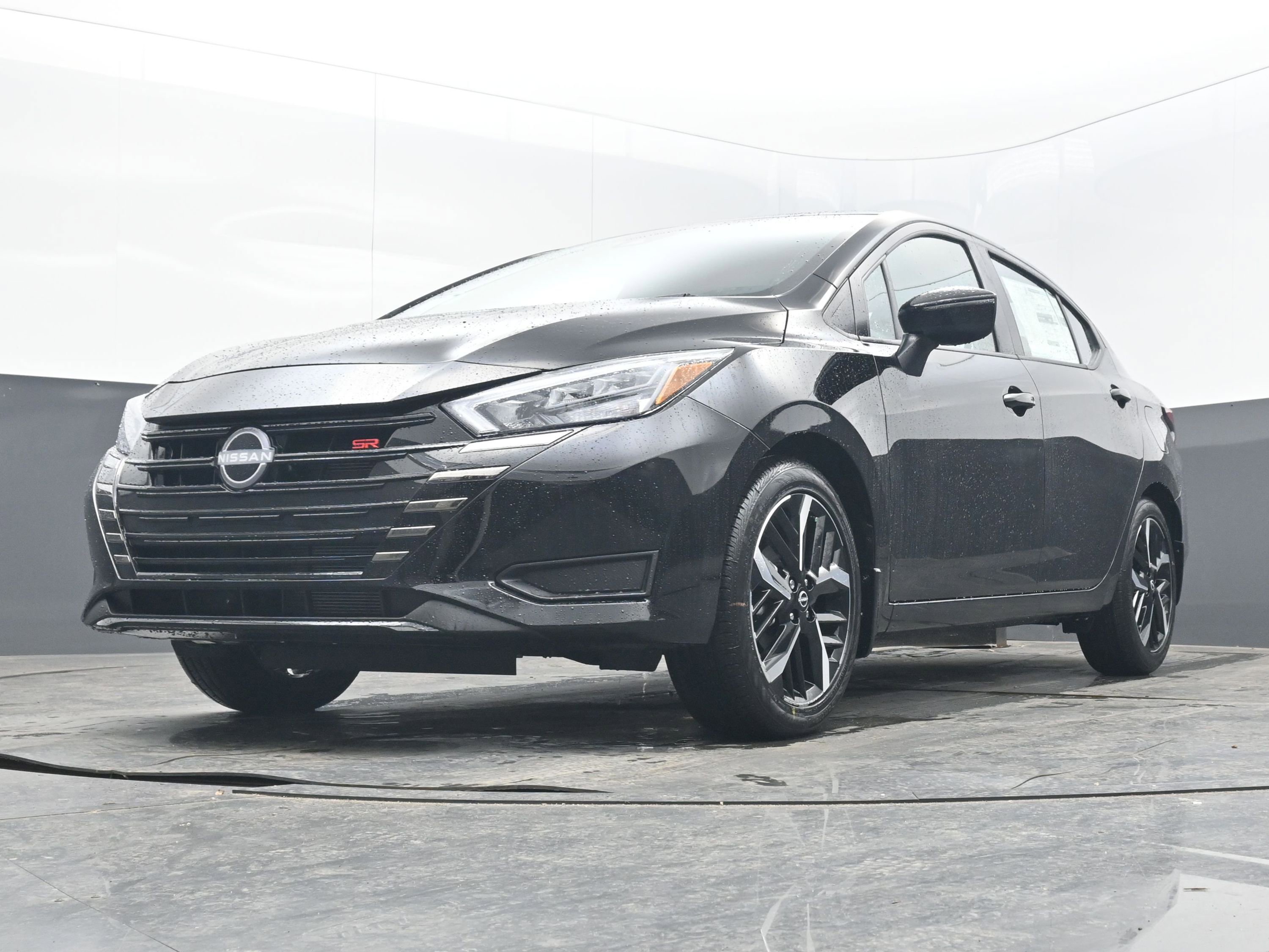 New 2025 Nissan Versa SR image 24