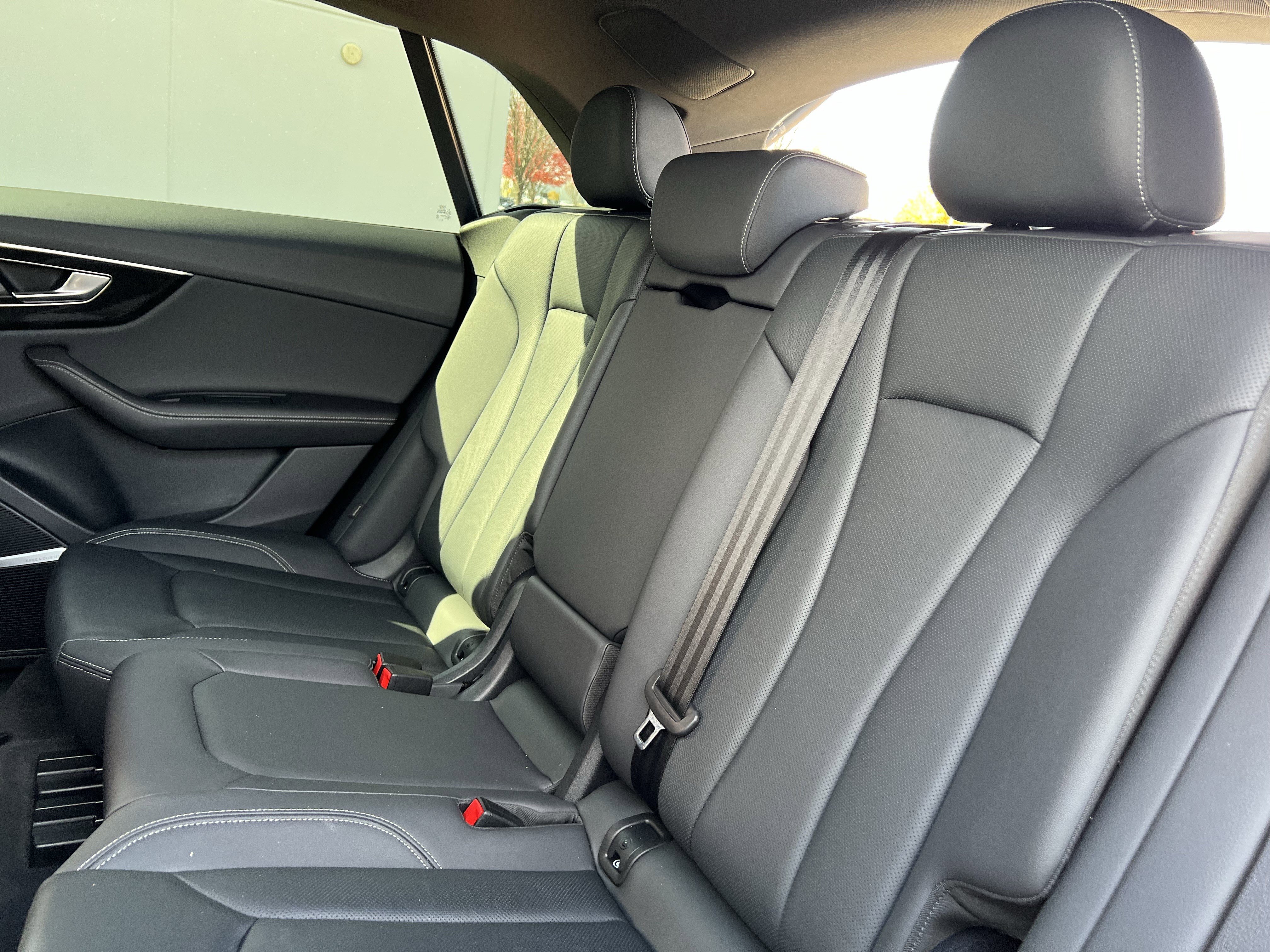 Used 2023 Audi Q8 Premium Plus image 33