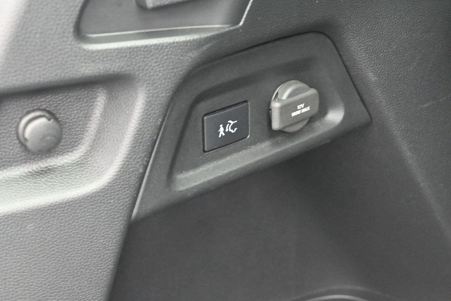 Used 2024 Honda Pilot Touring image 10