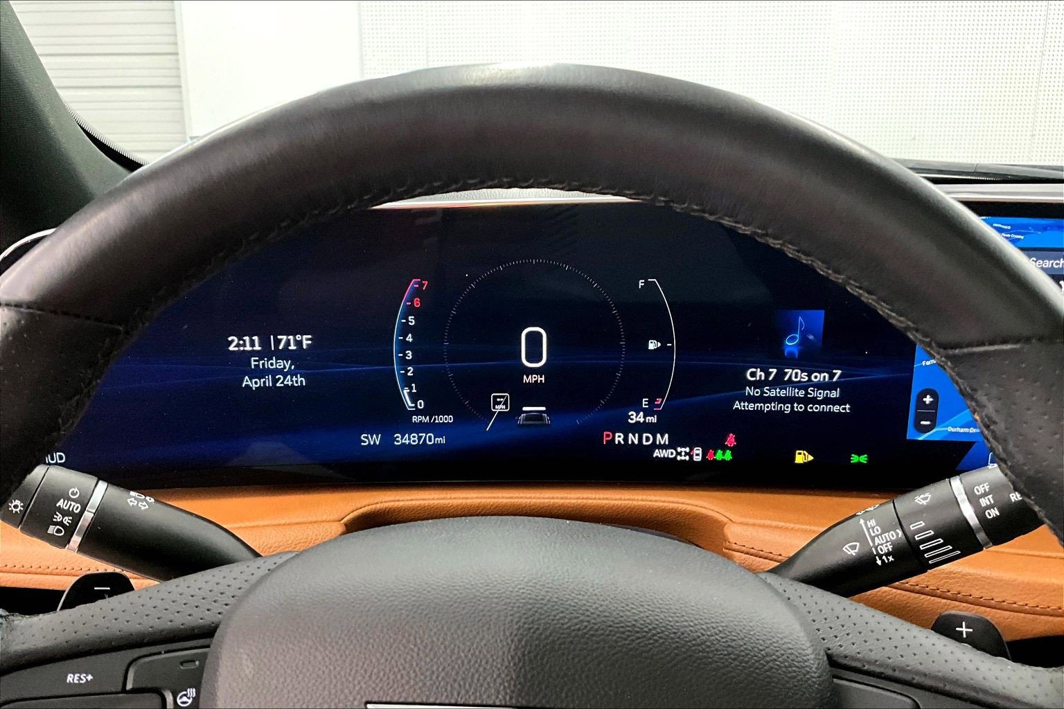 Used 2025 Cadillac XT4 Sport AWD/4WD image 29