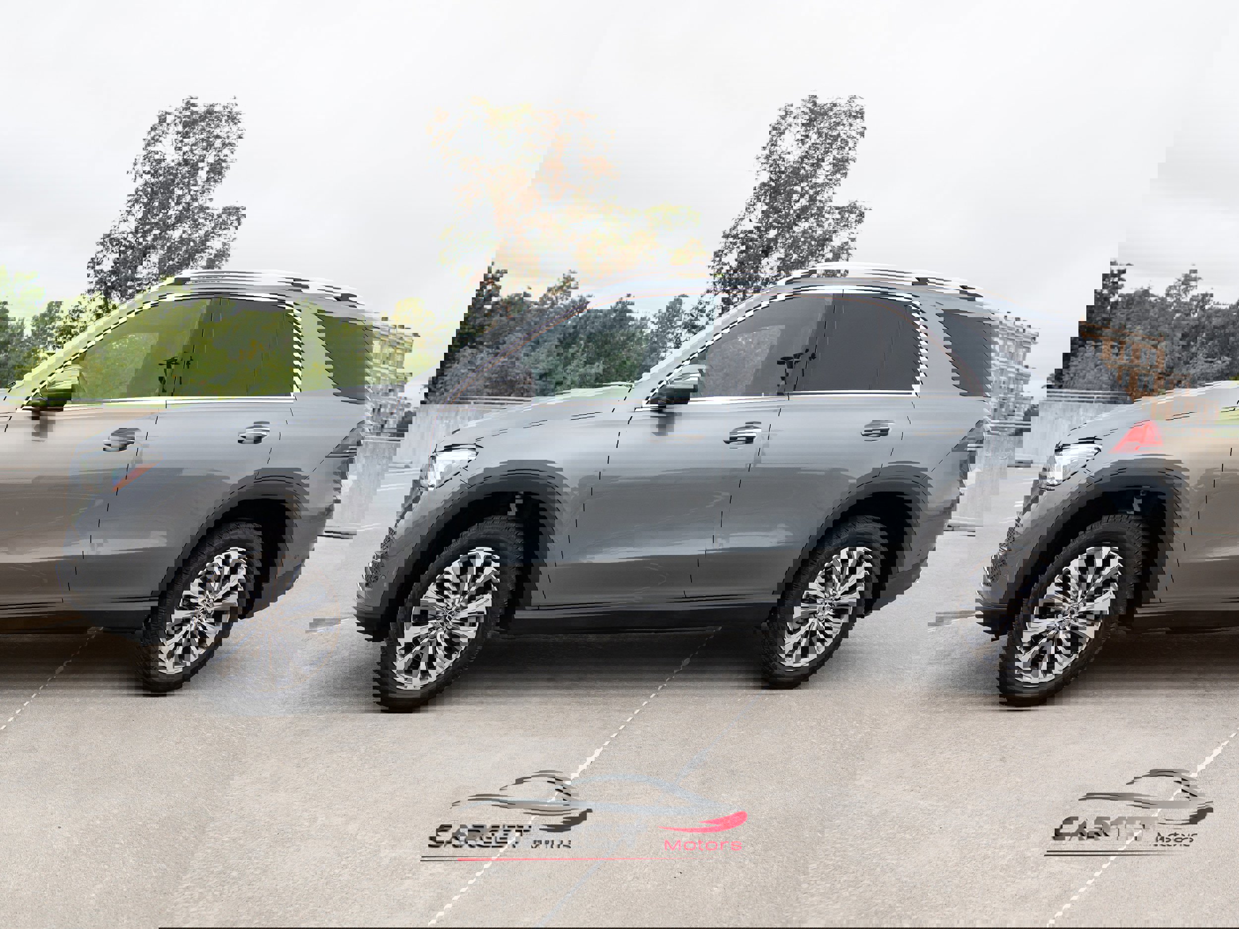 Used 2021 Mercedes-Benz GLE 350 4MATIC w/ Premium Package image 4