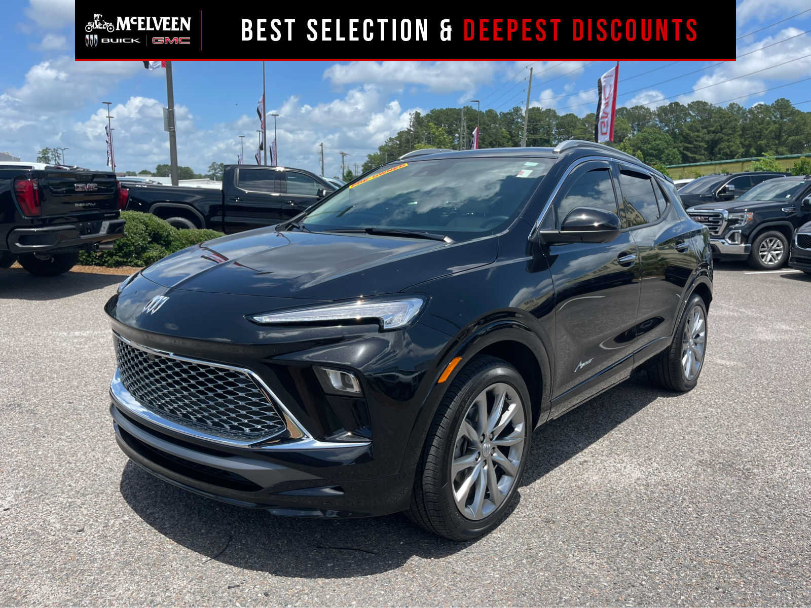Used 2025 Buick Encore GX Avenir w/ Avenir Technology Package FWD image 1