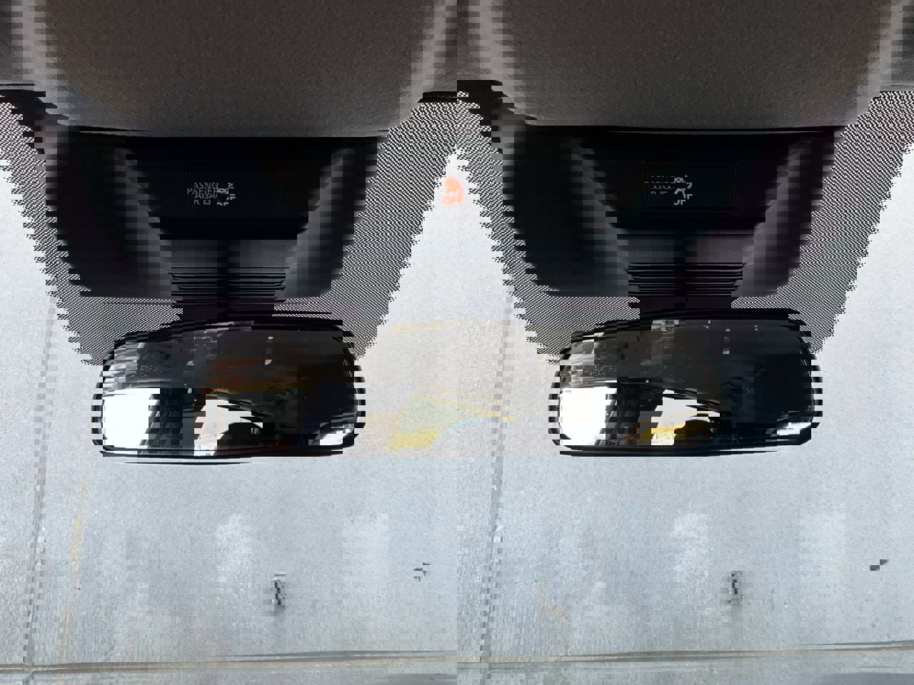 Used 2025 Nissan Kicks SV image 16