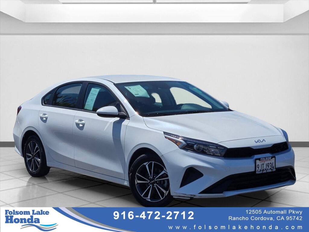 Used 2023 Kia Forte LXS FWD image 1