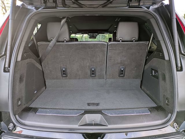 Certified 2024 Cadillac Escalade Sport AWD/4WD image 12