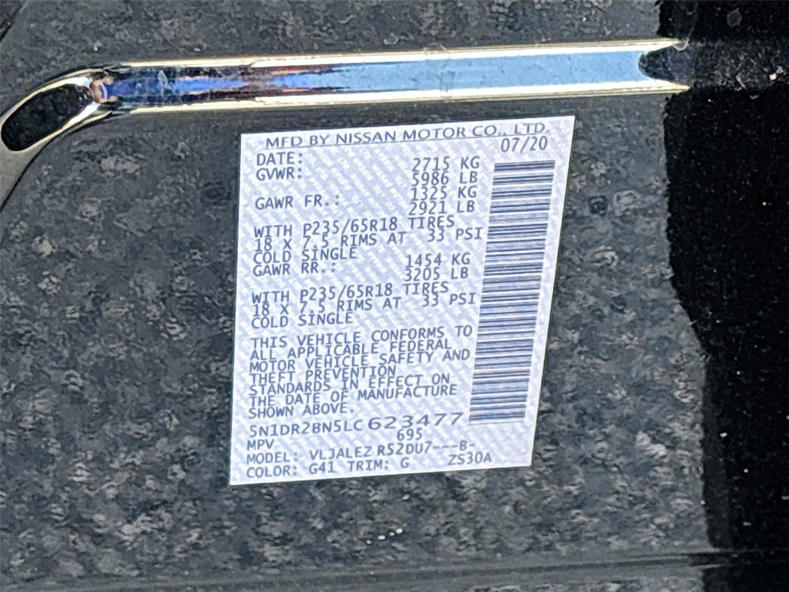 Used 2020 Nissan Pathfinder SV image 32