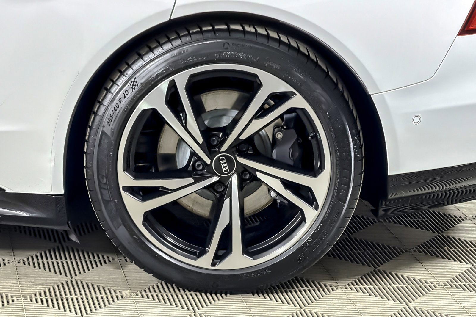 Used 2024 Audi e-tron GT Prestige w/ Prestige Package image 25