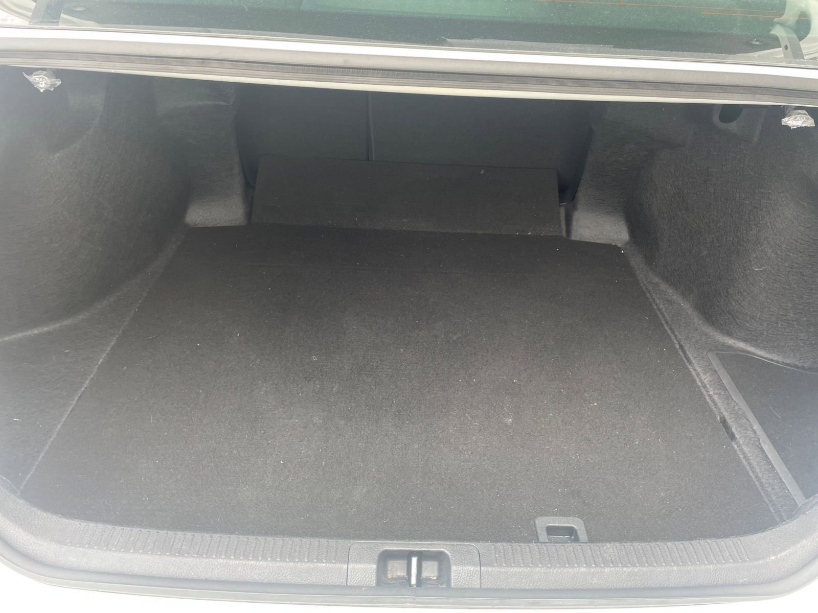 Used 2025 Toyota Camry LE image 30