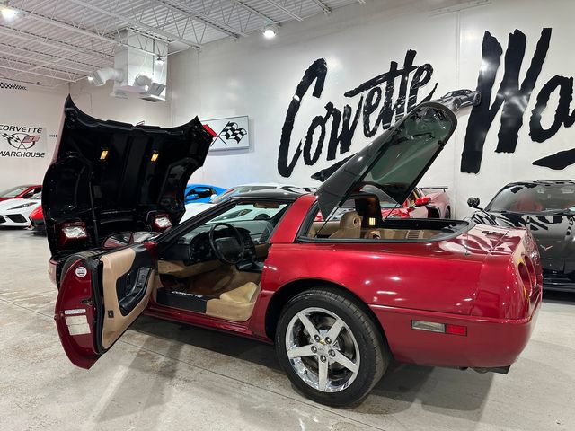 Used 1994 Chevrolet Corvette Coupe RWD image 30
