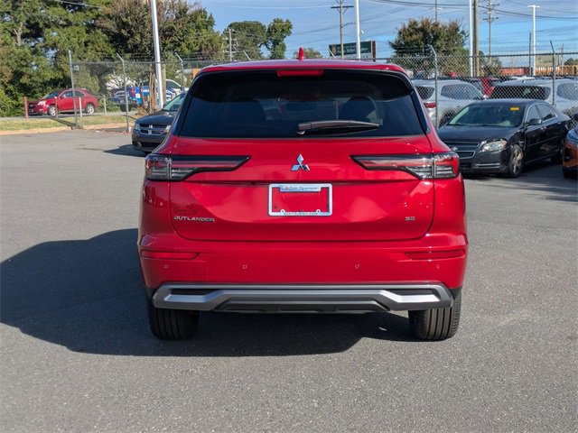 New 2025 Mitsubishi Outlander SE image 4
