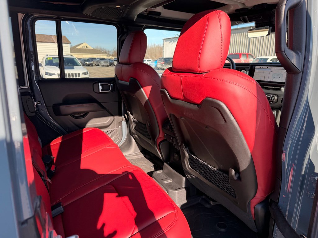 Used 2024 Jeep Wrangler Unlimited Rubicon 392 image 16