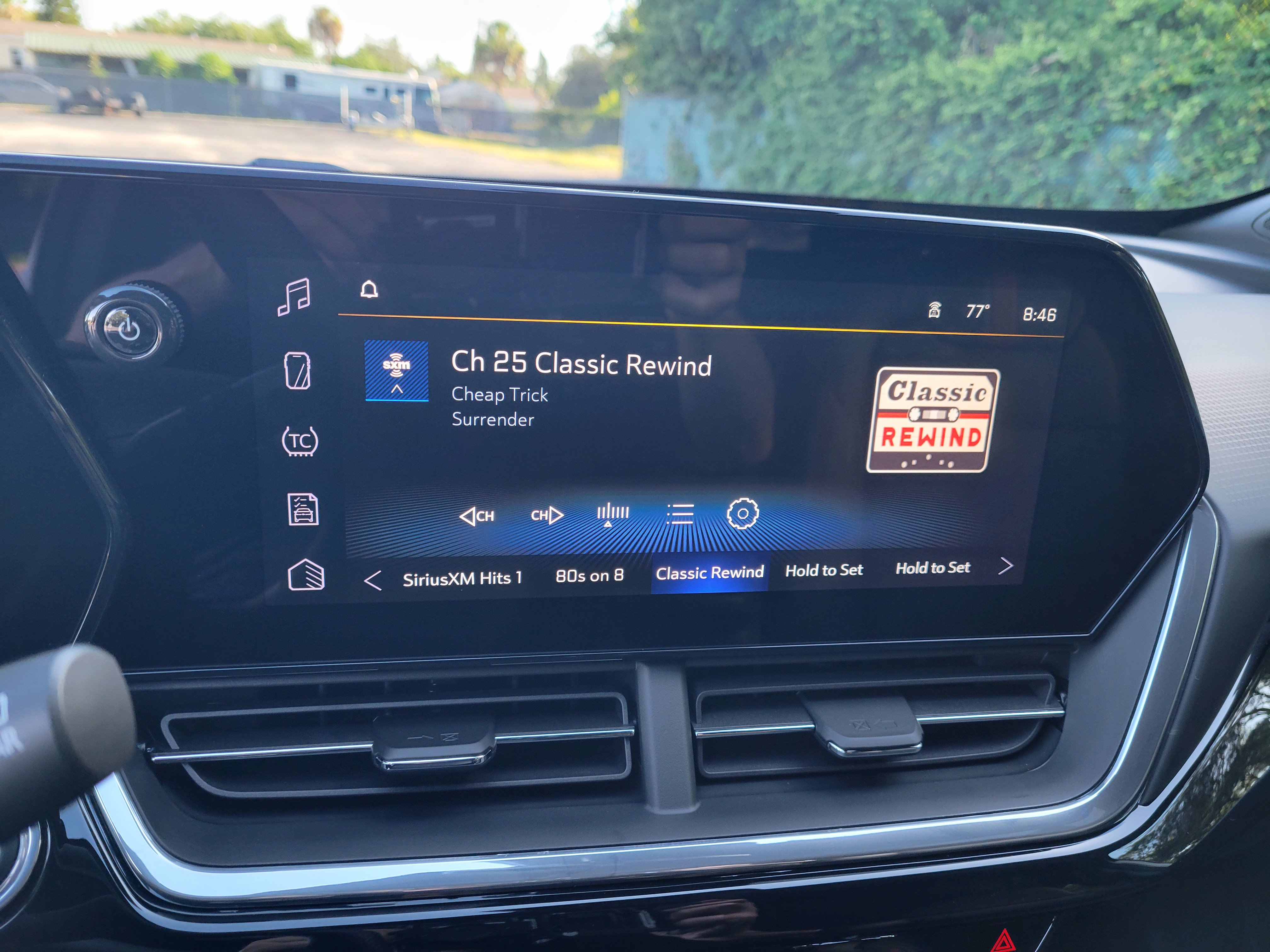 New 2026 Chevrolet Trax RS w/ Sunroof Package FWD image 16