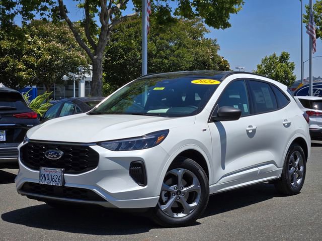 Used 2024 Ford Escape ST-Line w/ Tech Pack #1 image 2